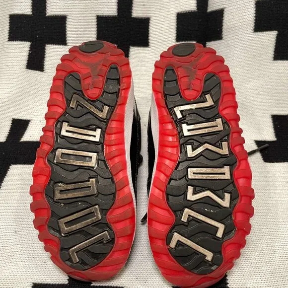 Toddler Nike Air Jordan 11 Retro "Bred" – Size 10C - Picture 4 of 12